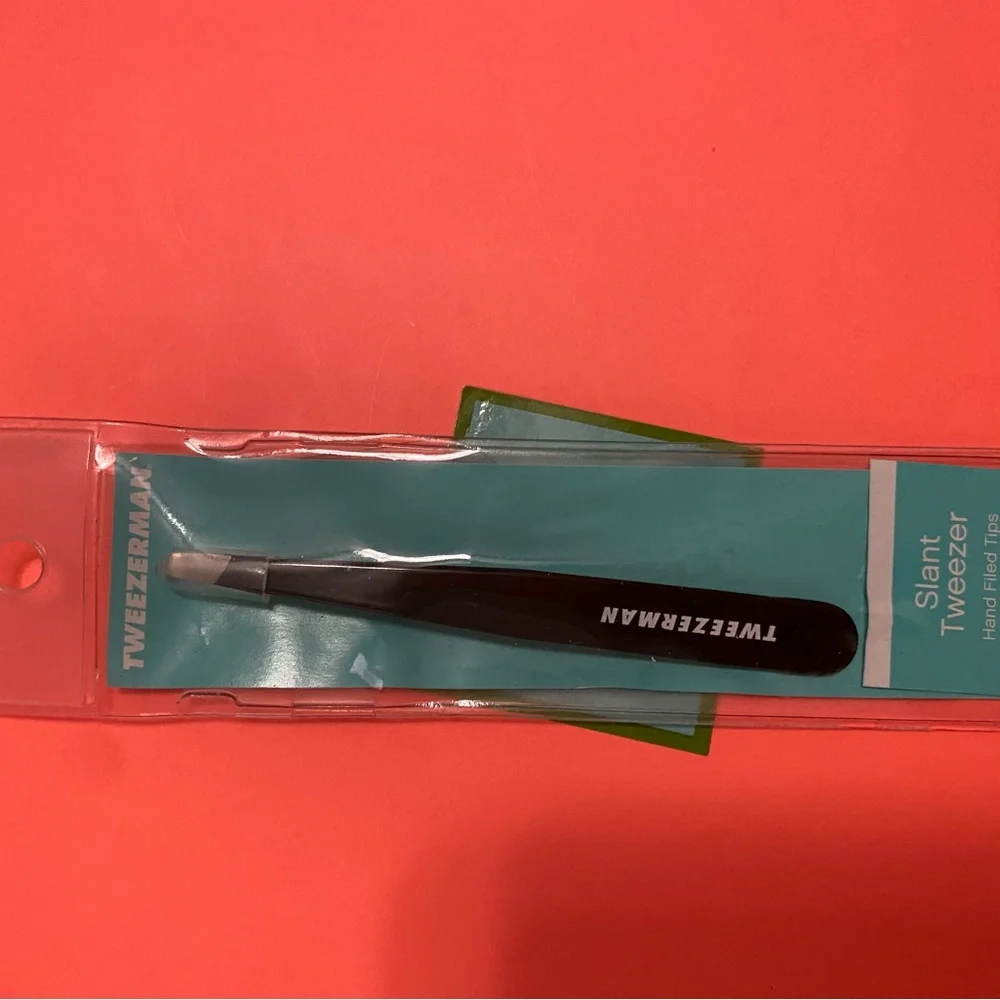 Tweezerman Stainless Steel Standard Slant Tweezer Eyebrow Regular Size NWT black